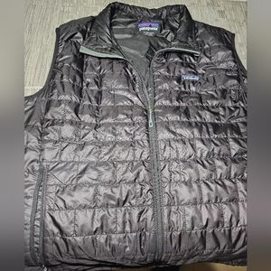 Black Patagonia men's vest